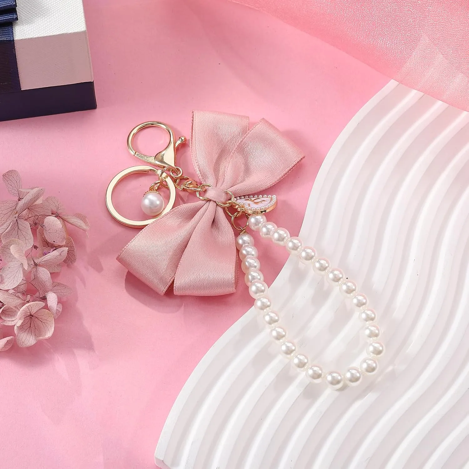 2Pcs Cute Bow Keychain for Women,Purse Charms Bow Bag Charms for Handbag, Pearl Keychain Accessories for Car